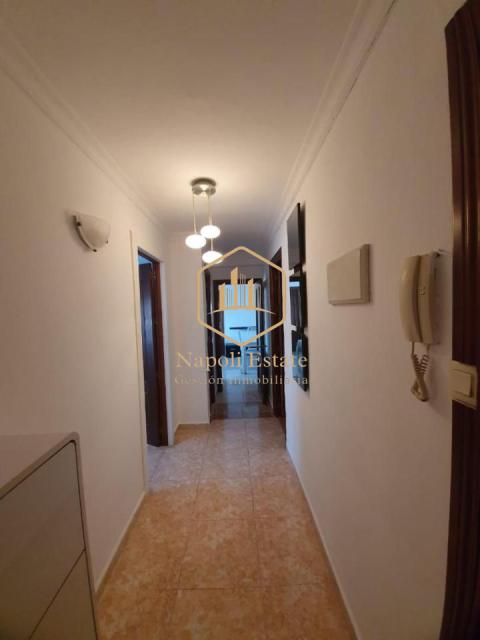 Amplia vivienda con vistas despejadas y excelente ubicación