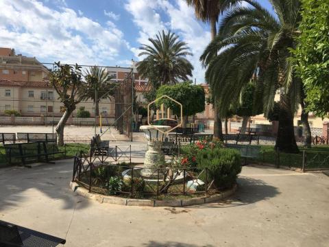 NAPOLI ESTATE presenta esta excelente oportunidad en una de las zonas más consolidadas y demandadas de Málaga.