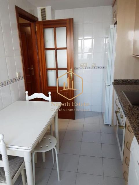 NAPOLI ESTATE presenta este exclusivo piso en alquiler en Málaga