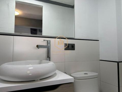 Alquiler Luminoso piso en Huelin con vistas a la Catedral y a pasos de la playa