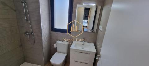NAPOLI ESTATE presenta piso de obra reciente con garaje y trastero en Ortega y Gasset
