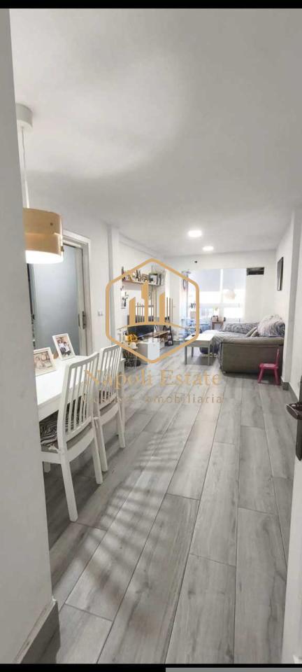 Piso luminoso de 3 dormitorios en Barriada Victoria Eugenia, Málaga